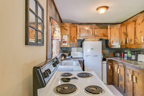 Kitchen | 1st Floor | Dishware & Flatware