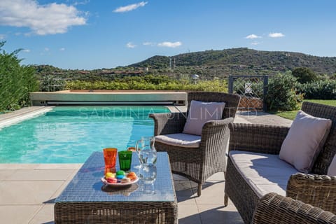 Villa with heated, private pool in San Teodoro