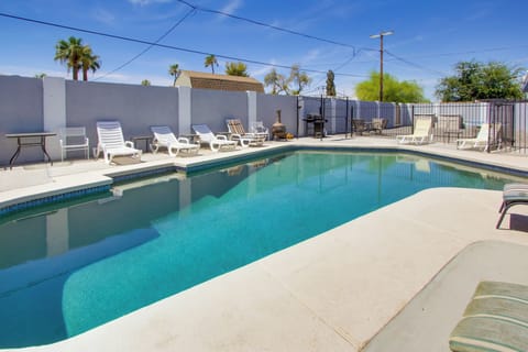 Phoenix Vacation Rental | 5BR | 3BA | 3,400 Sq Ft | Step-Free Entry