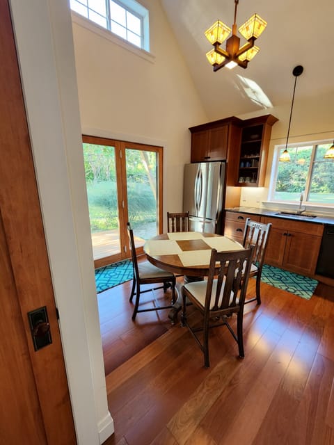Cathedral ceilings in the kitchen