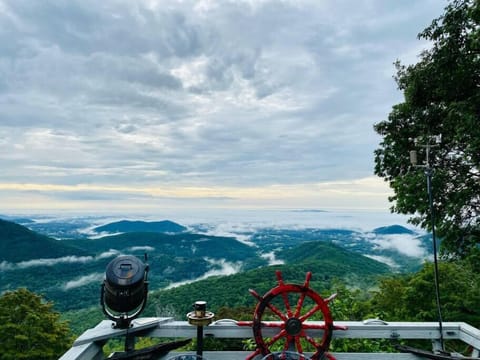 0ea0c6f9 a759 4dbb 83e1 ca5d455e09c4