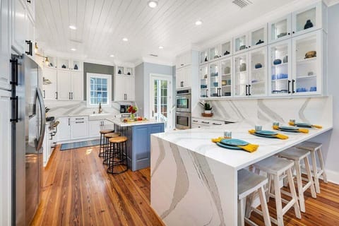 1726 Ocean Road - Kitchen