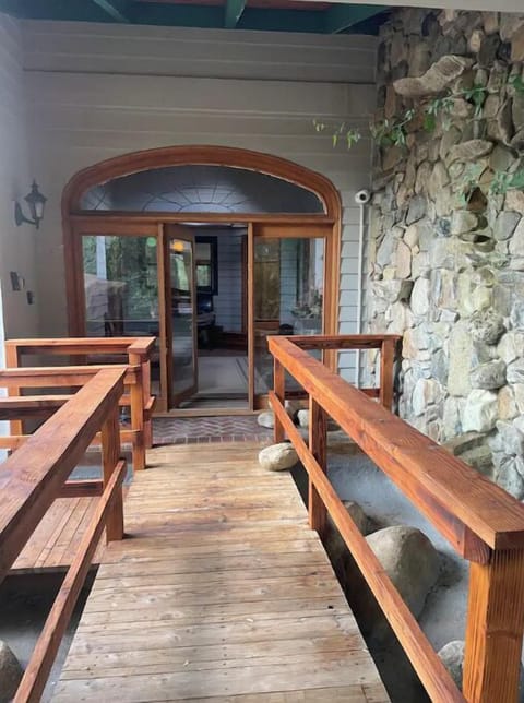 Welcome to your peaceful Riverfront Retreat