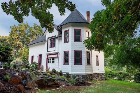 The Carriage House