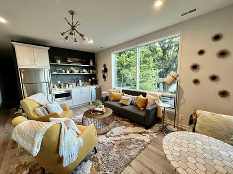 Open Living Area with Kitchenette (NO Stove)