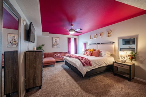 The Master Bedroom with King Size Plush Mattress 
