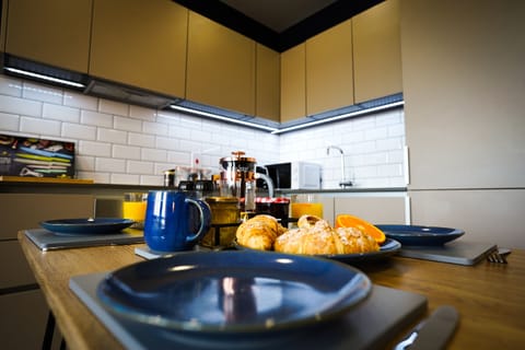 Fully Equipped Open Plan Kitchen