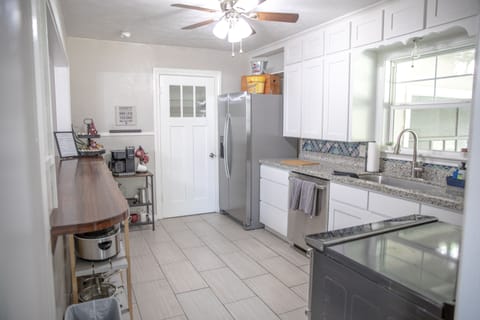 Fully stocked kitchen has everything you need!