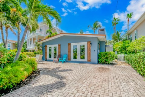 Coastal Hideaway by AMI Locals