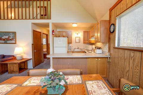 Dining room & kitchen