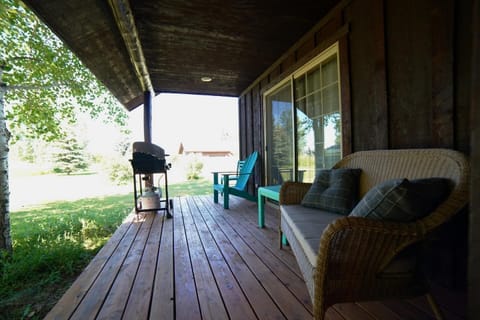 Hang out on the front porch, complete with a propane grill.