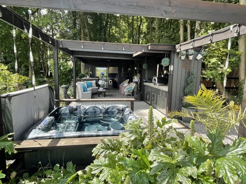 Please note: due to health and safety the pizza oven is now removed.