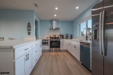 Gorgeous new Kitchen for entertaining