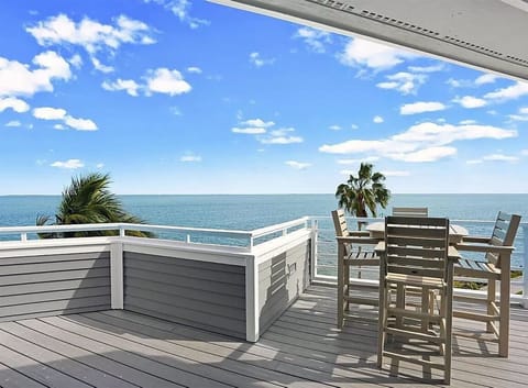 Primary Suite Balcony