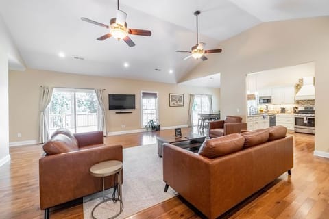 Main floor great room (1)