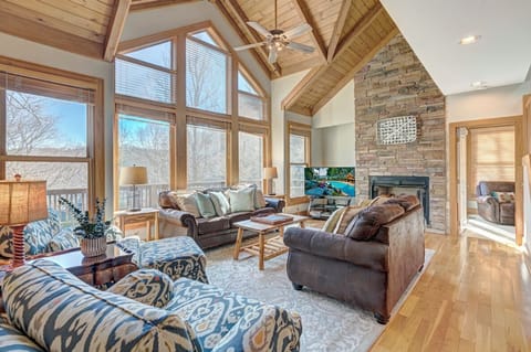 Living Room--- Open Floor Plan, Vaulted Ceilings