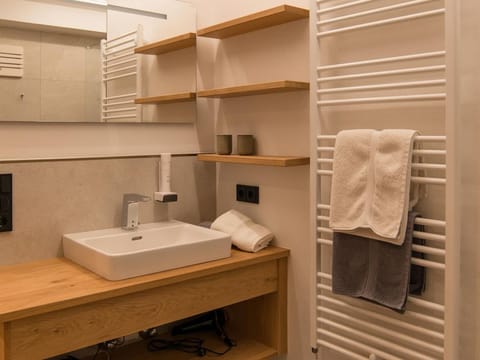 DZS 204 - Pension Appartements Alpenblick Bed and Breakfast in Maria Alm