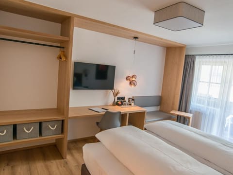 DZS 104 - Pension Appartements Alpenblick Bed and Breakfast in Maria Alm