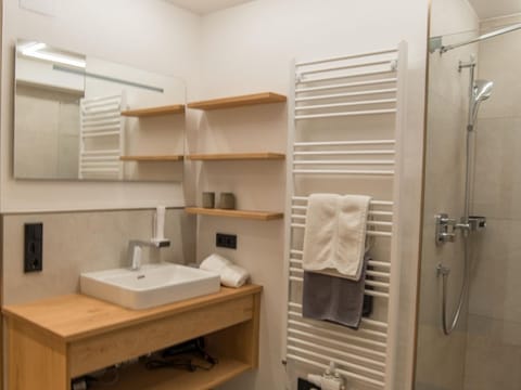 DZS 104 - Pension Appartements Alpenblick Bed and Breakfast in Maria Alm