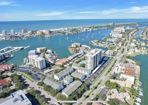 Island Estates, quiet community a short distance to the sand