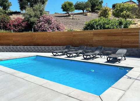 Swimming Pool 14 x 26 - 4.6” Deep
