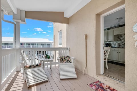 beautiful ocean breeze from your deck