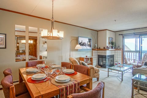 Dining area with seating for six