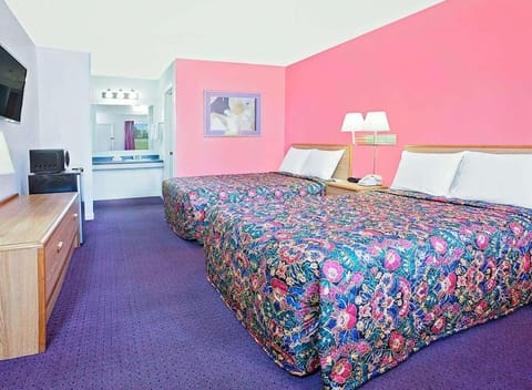 Each unit comes with 2 comfy Queen size beds