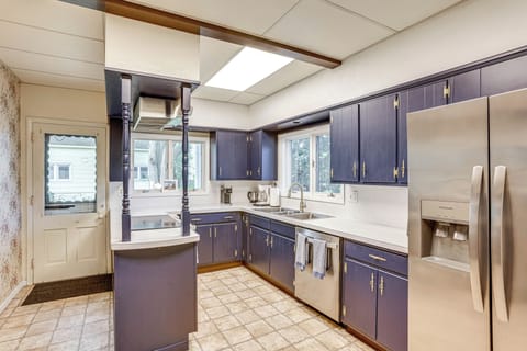 Kitchen | 3-Story House | Built in Late 1800s