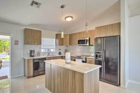 Kitchen | Dishware & Flatware