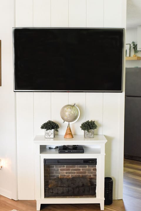 Living room HDTV with BluRay player and DVD selection