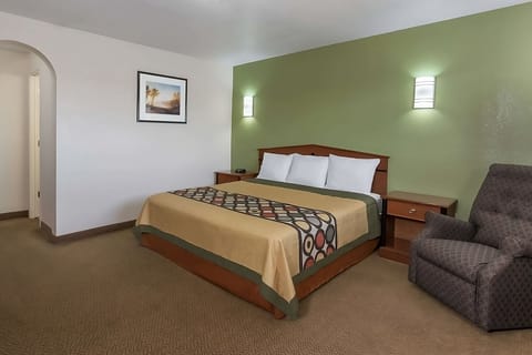Unit w/ King size bed
