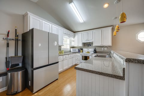 Kitchen | Cooking Basics | Updated Appliances | Drip & Keurig Coffee Maker