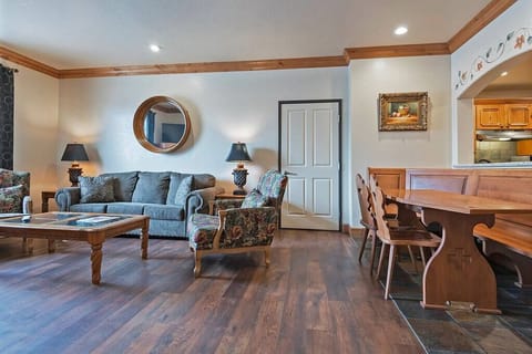 Dining & Living Area