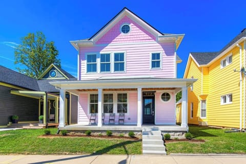 Have an amazing stay at the most charming large pink house! Feel like you are in a fairytale. Impeccable decor and attention to detail.