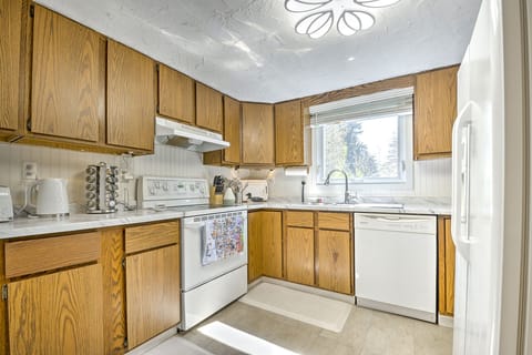 Fully Serviced Kitchen