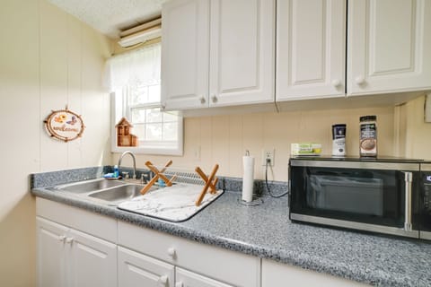 Kitchen | Cooking Basics Supplied