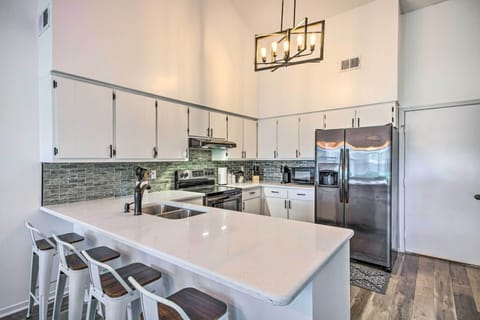 Kitchen | Cooking Basics | Complimentary Spices | Blender | Dishwasher