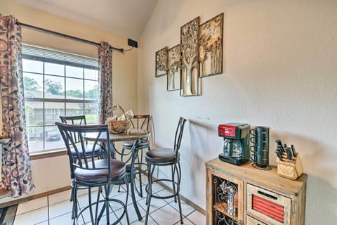 Dining Area | Dishware/Flatware