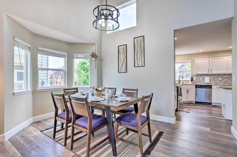 Dining Area | Essential Dishware Provided