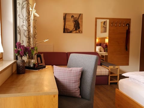 Double room 6 - House Alexander Bed and Breakfast in Schladming