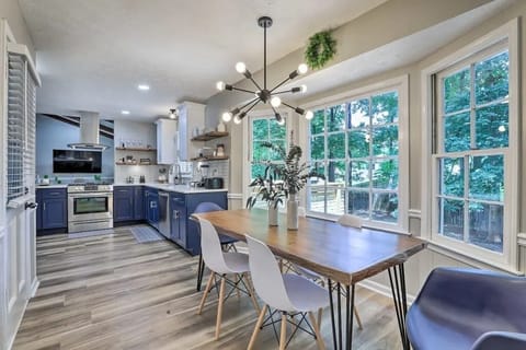 Additional Dining Room 