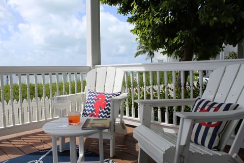 1st floor balcony