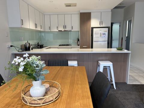 Kitchen/Dinning 