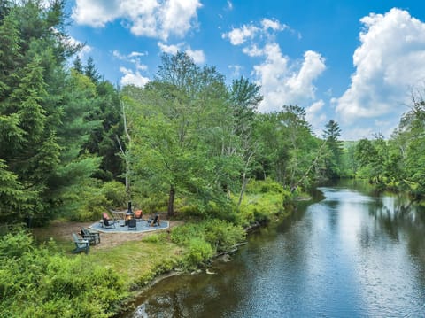 "The highlight was sitting by the river, the quiet and the view. Every evening we saw the local beaver, fish jumping out of the water, several families of ducks and geese" Robert - July 2022