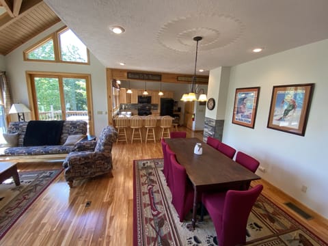 High-end touches, tasteful decor set the scene for a great mountain vacation
