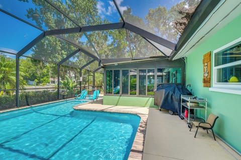 Crystal Water Vacation Rental | 3BR | 2BA | 1 Step Required | 2,400 Sq Ft