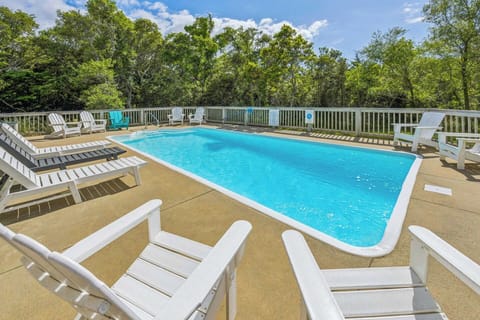 Surf or Sound Realty - 1032 - Sparrow's Treehouse - Pool Area -3