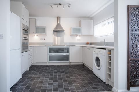 Maritime Quarter - 2 Bedroom Apartment - SA1 Beach Front (Fisherman's Way) (1804)