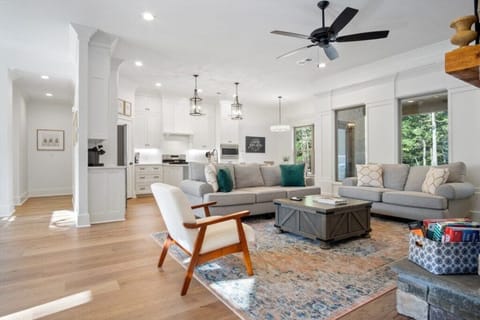 Beautiful Open Concept